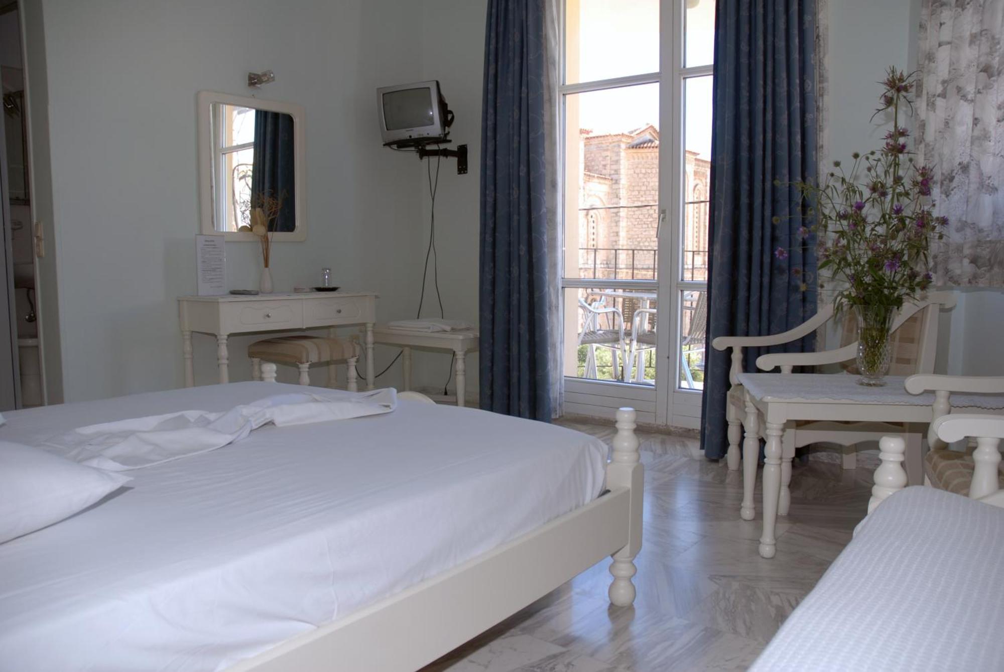 Amanda Hotel Karlovassi Extérieur photo