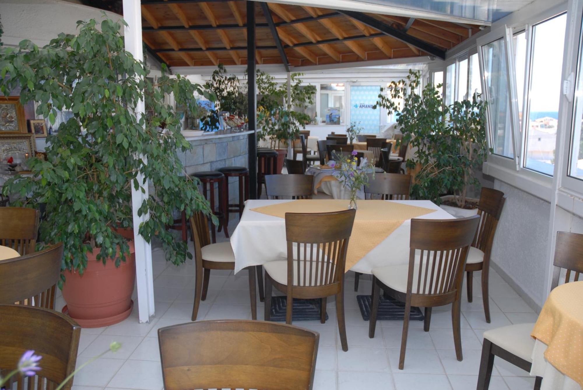 Amanda Hotel Karlovassi Extérieur photo