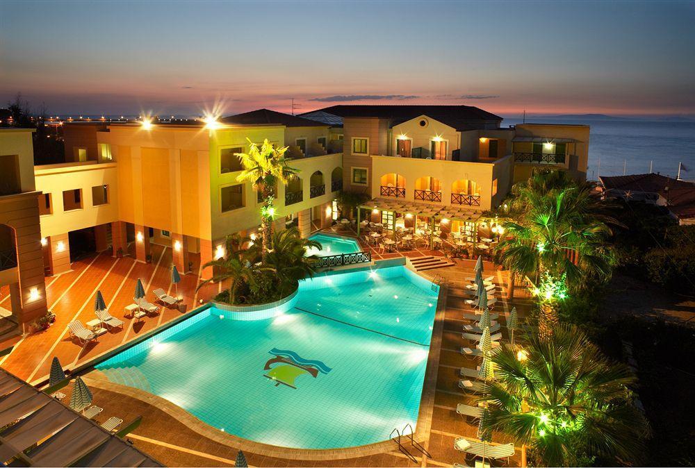 Amanda Hotel Karlovassi Extérieur photo